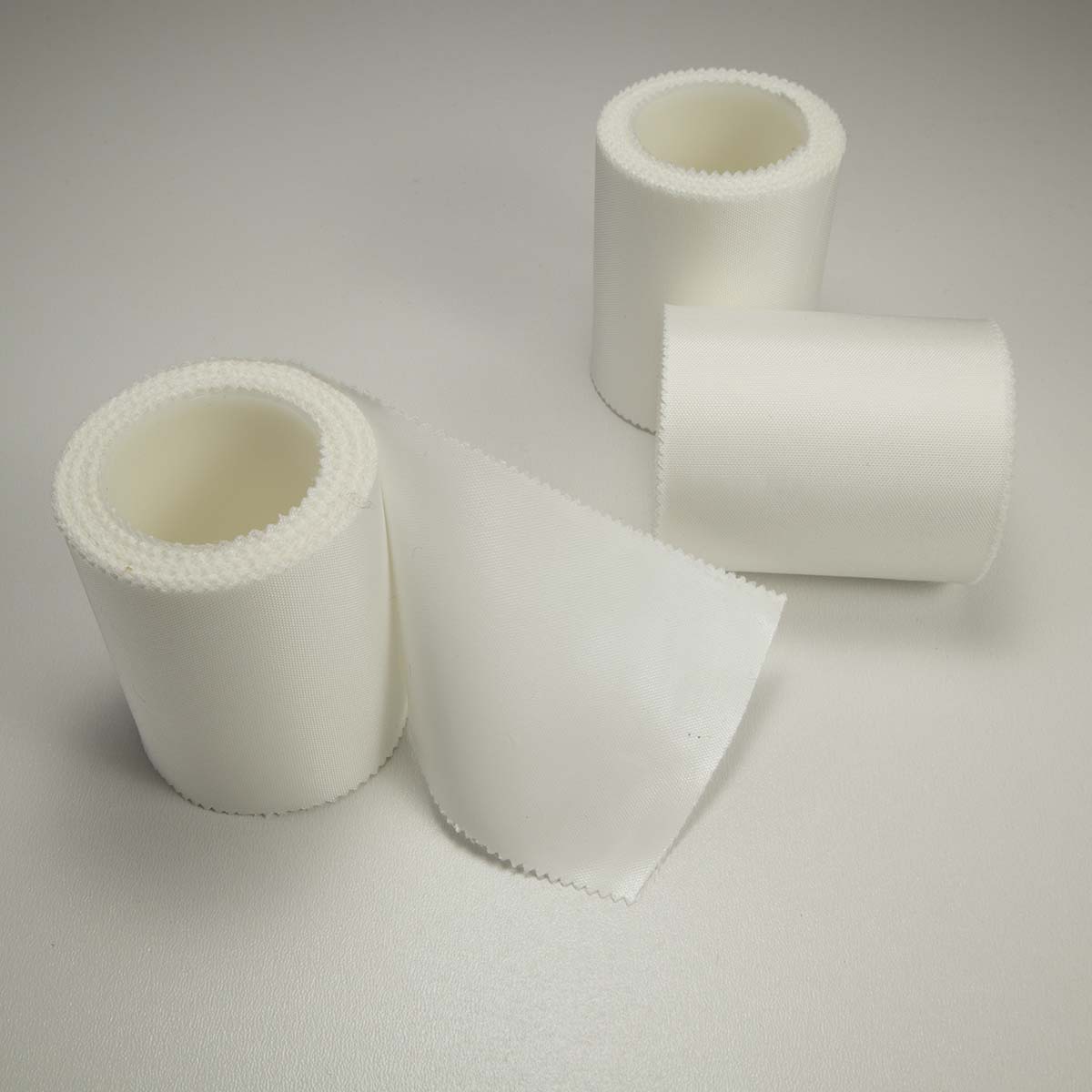 Leucoplast pe suport matase 5cm x 5m